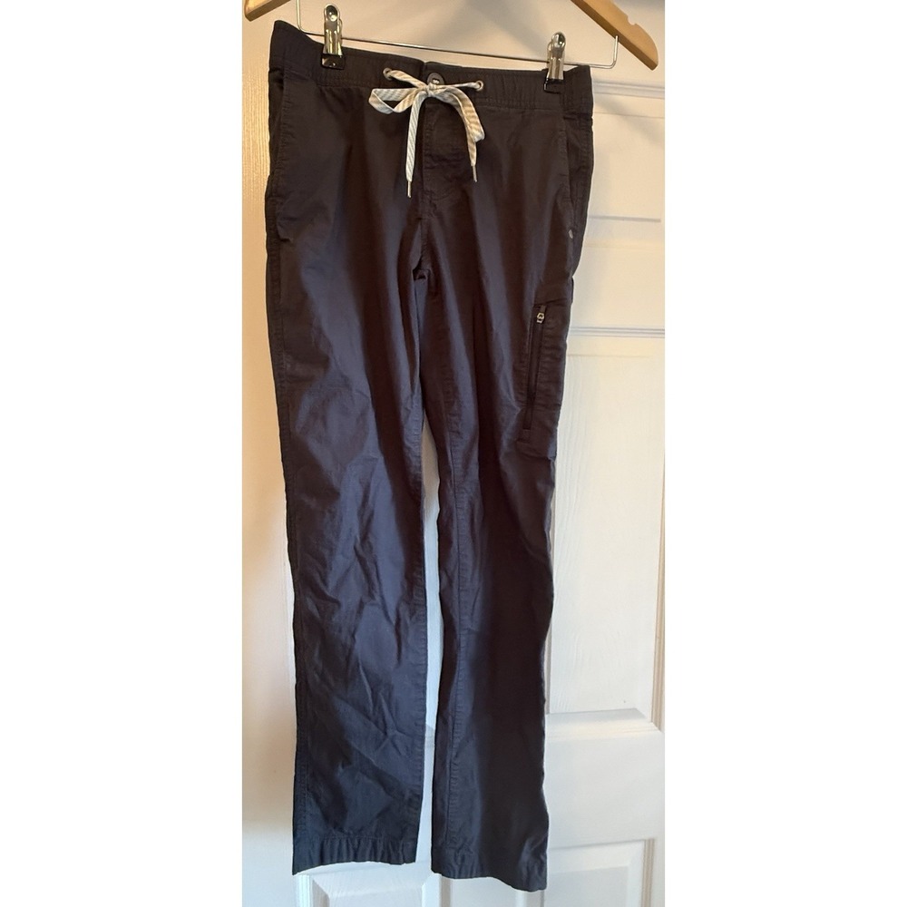 Vuori Men's Cargo Pants in Dark Navy with Contrasting Drawstring
